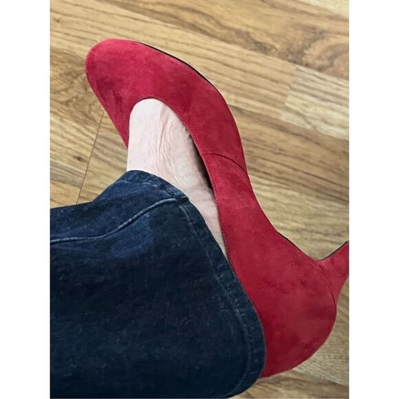 Clarks Artisan Women's Delsie Bliss Red Suede Comfort Pumps Size 9.5 M - Picture 10 of 11